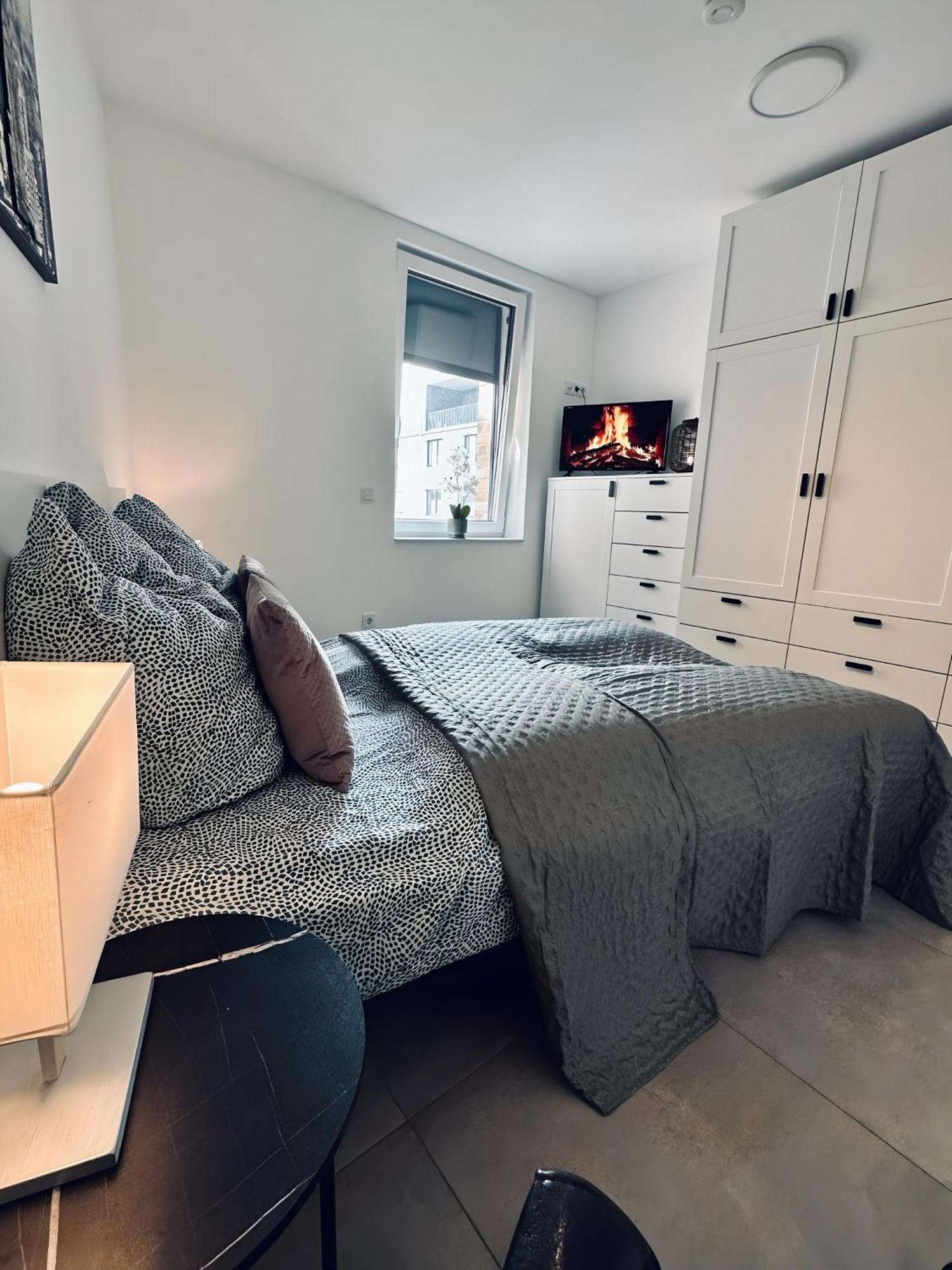 Am Citybogen - Mit Aufzug Und Loggia