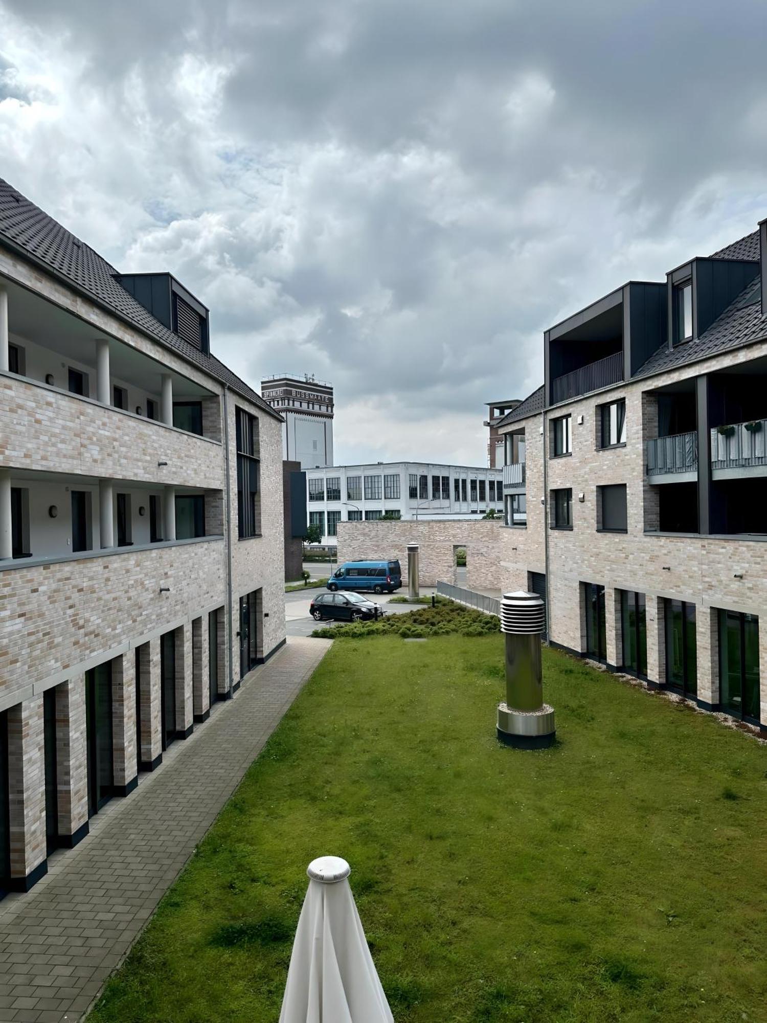 Am Citybogen - Mit Aufzug Und Loggia