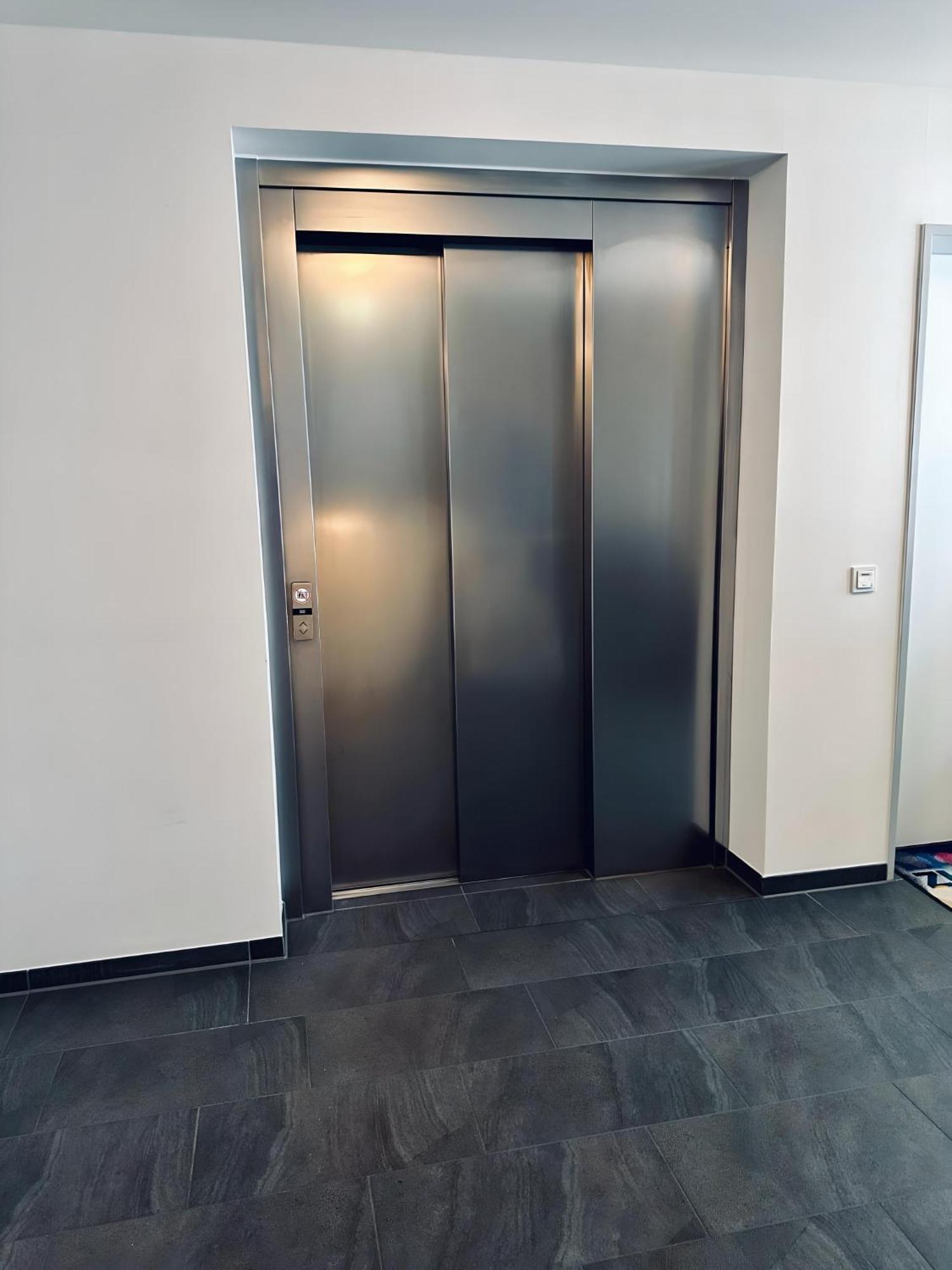 Am Citybogen - Mit Aufzug Und Loggia Apartment